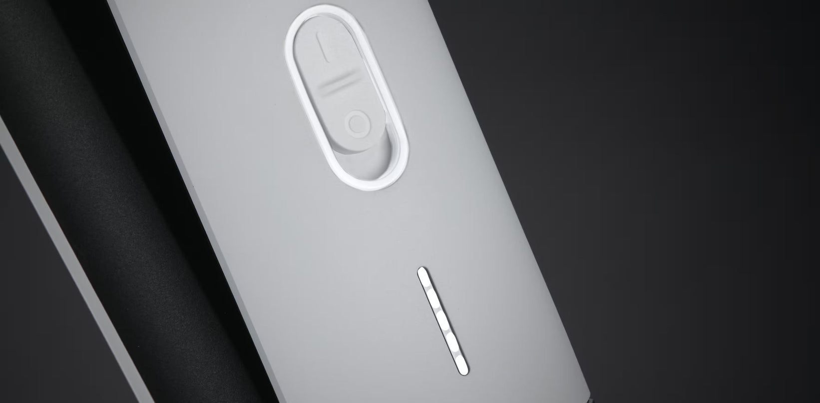 LISSEUR UNPLUGGED BLANC MAT (PLAQUES 22mm)